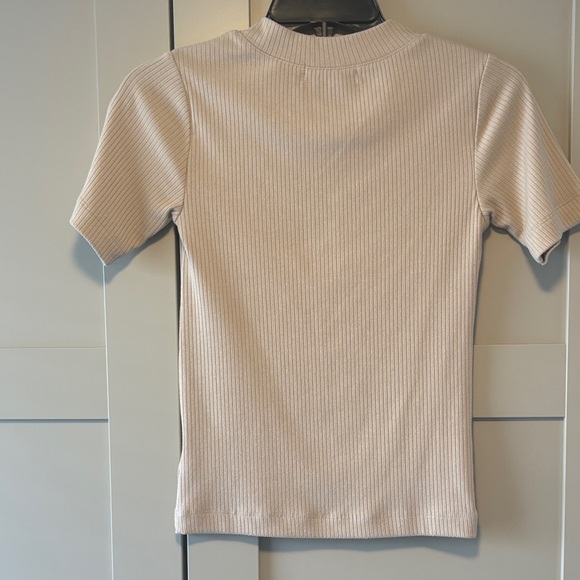 Urban Outfitters Beige Ribbed Short Sleeve Tee - Picture 6 of 8